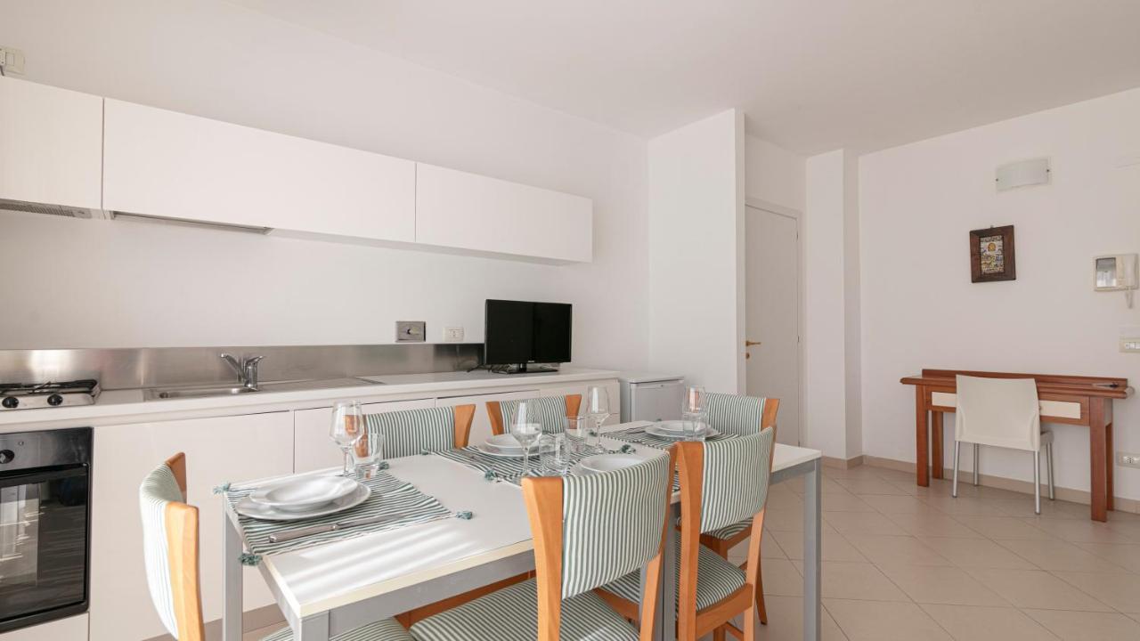 Residenza Excelsior Lägenhet Vasto Exteriör bild